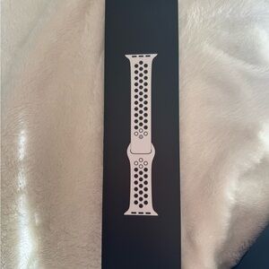 Nike Black and White Sport Band for Smartwatch